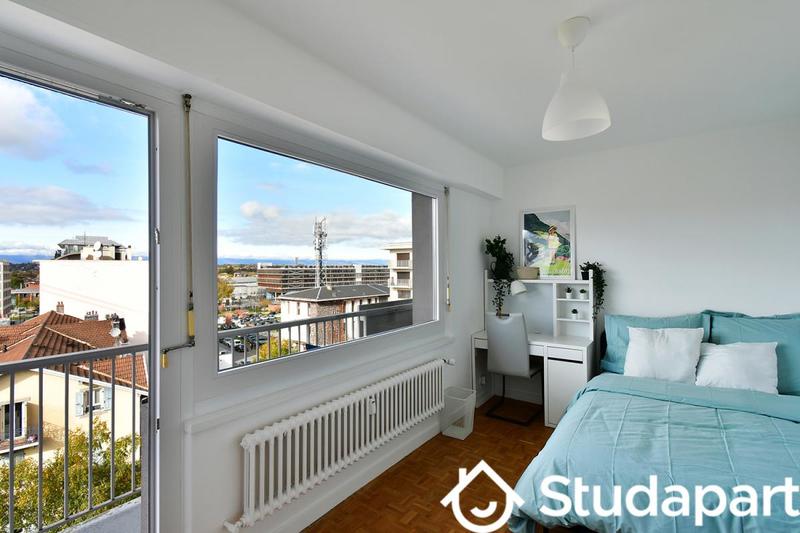 Chambre - 11 m² - 1 pièce