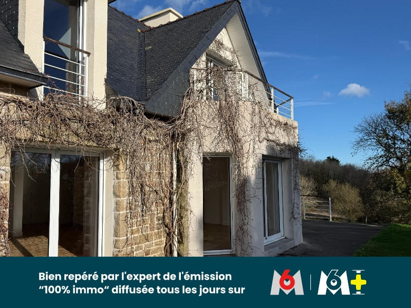 Maison - 210 m² - 8 pièces