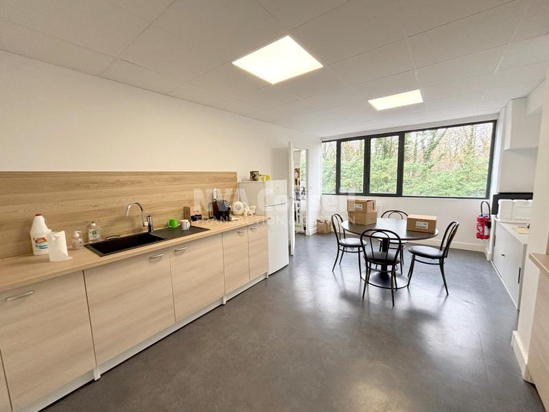 Bureau - 500 m²