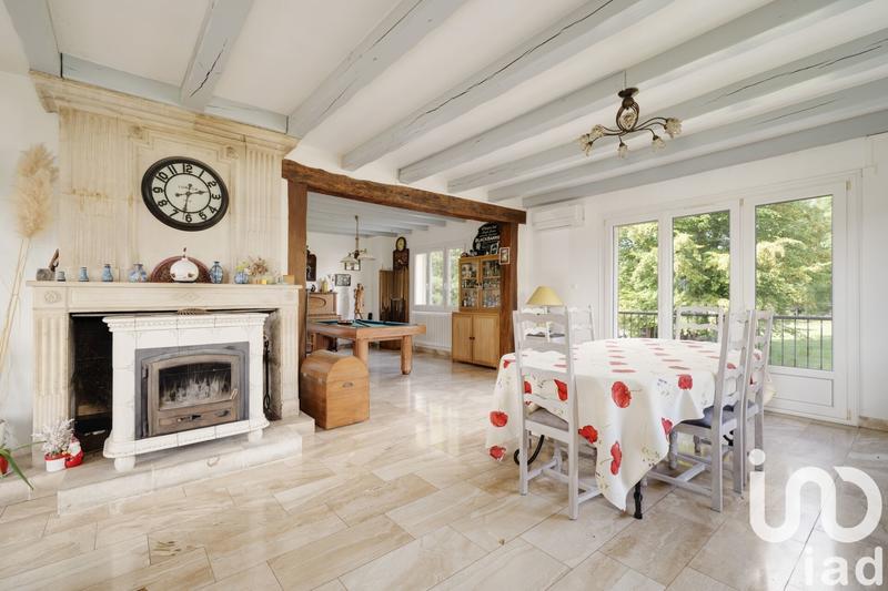 Maison - 286 m² - 9 pièces