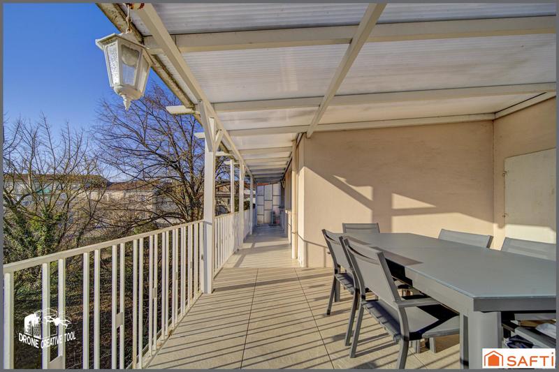 Appartement - 145 m² - 6 pièces