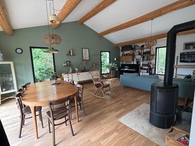 Maison - 157 m² - 6 pièces