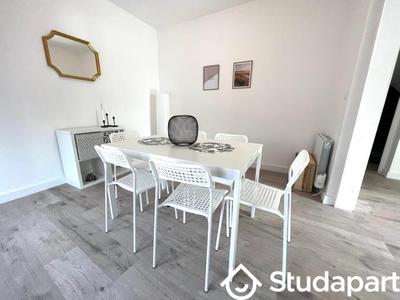 Chambre - 13 m² - 1 pièce