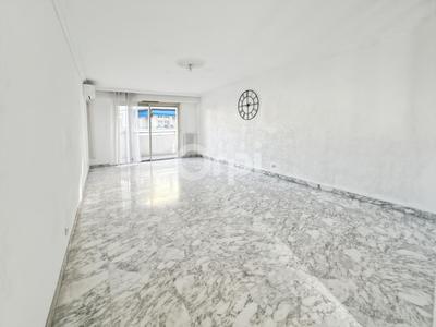 Appartement - 80 m² - 3 pièces