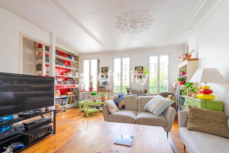 Maison - 209 m² - 7 pièces