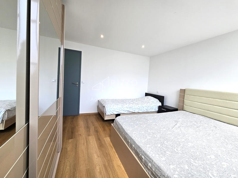 Maison - 103 m² - 4 pièces