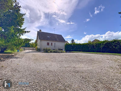 Maison - 137 m² - 6 pièces