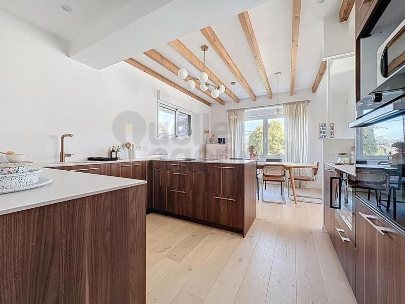 Maison - 160 m² - 8 pièces