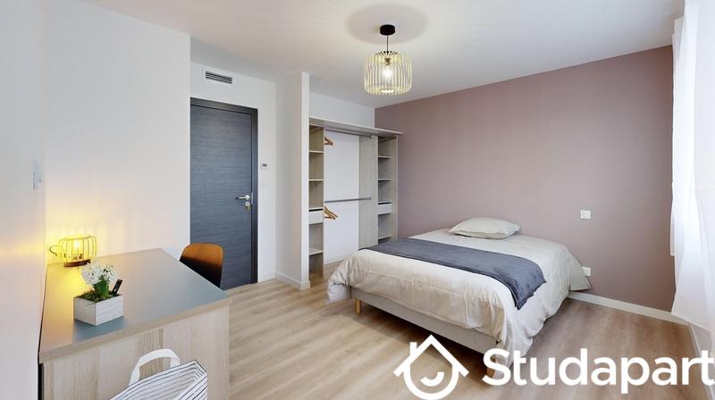 Chambre - 17 m² - 1 pièce