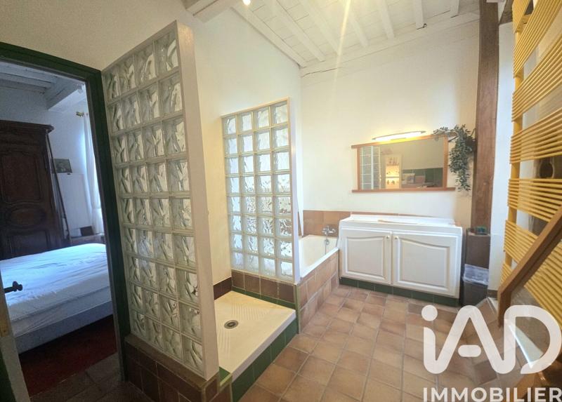 Maison - 253 m² - 8 pièces