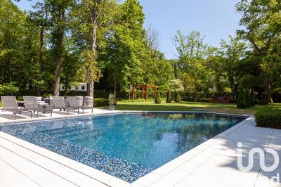 Maison de maîtres - 695 m² - 16 pièces