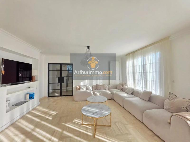 Maison - 180 m² - 6 pièces