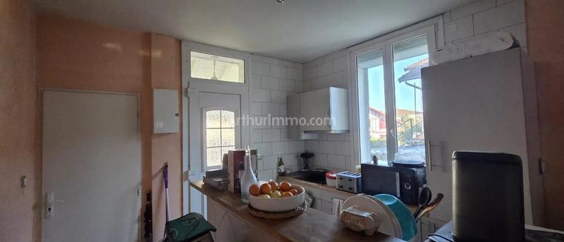 Immeuble - 145 m² - 6 pièces