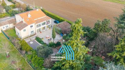 Maison ancienne - 181 m² - 8 pièces