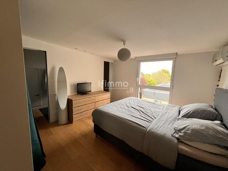 Duplex - 145 m² - 5 pièces