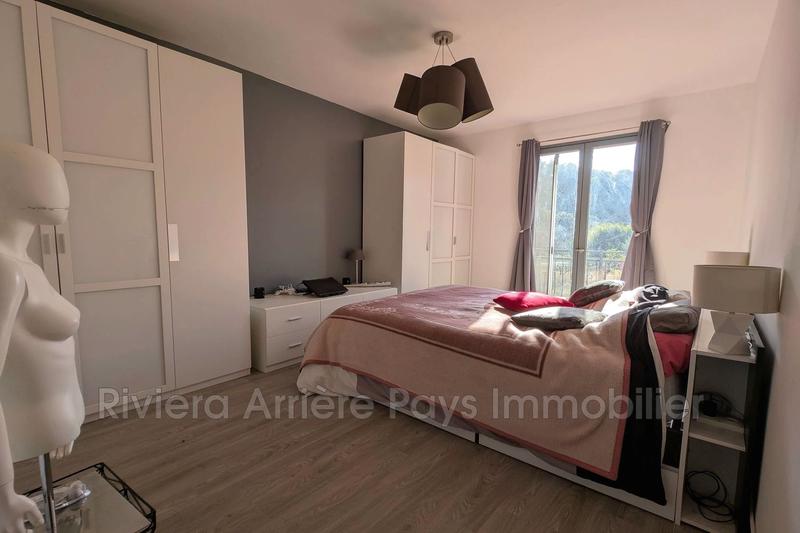 Maison - 198 m² - 8 pièces