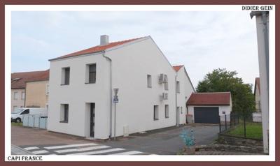 Immeuble - 92 m² - 6 pièces