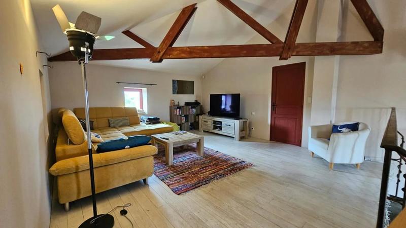 Maison - 285 m² - 11 pièces