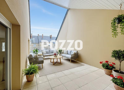 Appartement - 155 m² - 5 pièces