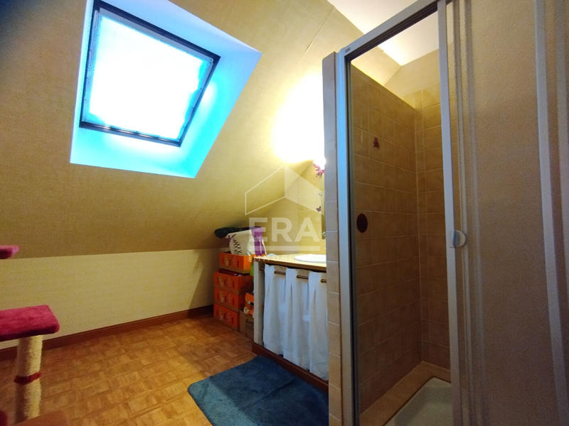 Maison - 143 m² - 7 pièces