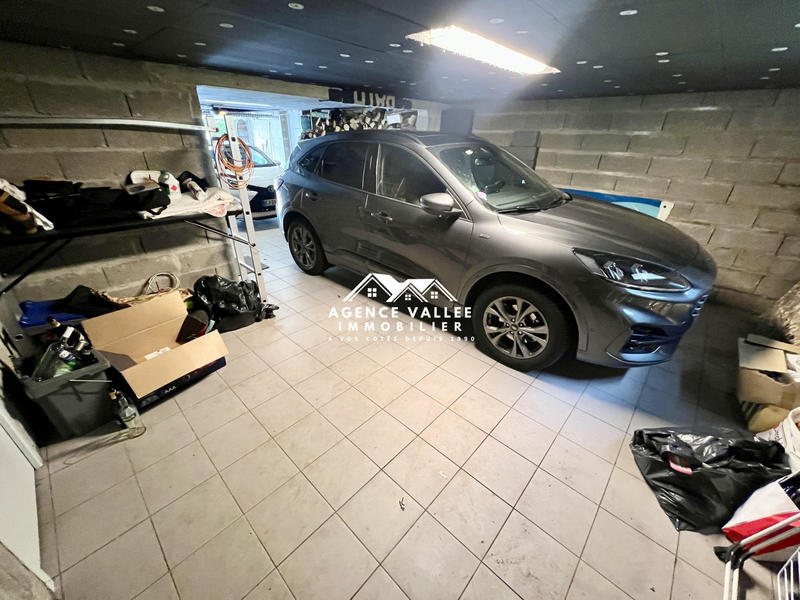 Maison traditionnelle - 160 m² - 6 pièces