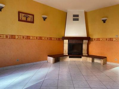 Maison - 102 m² - 4 pièces