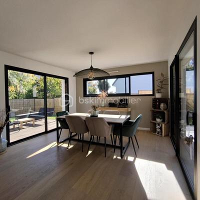 Maison - 144 m² - 6 pièces