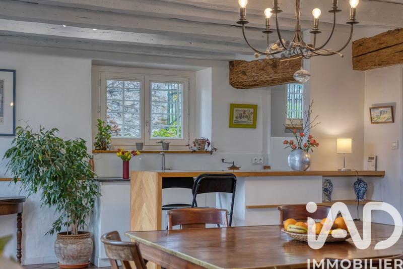 Maison - 303 m² - 8 pièces