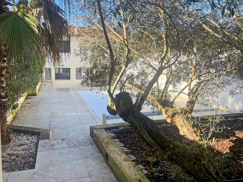 Maison - 151 m² - 6 pièces