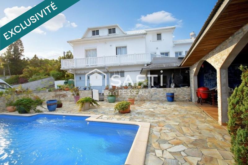 Maison - 206 m² - 10 pièces