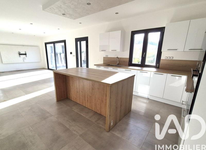 Maison - 134 m² - 5 pièces