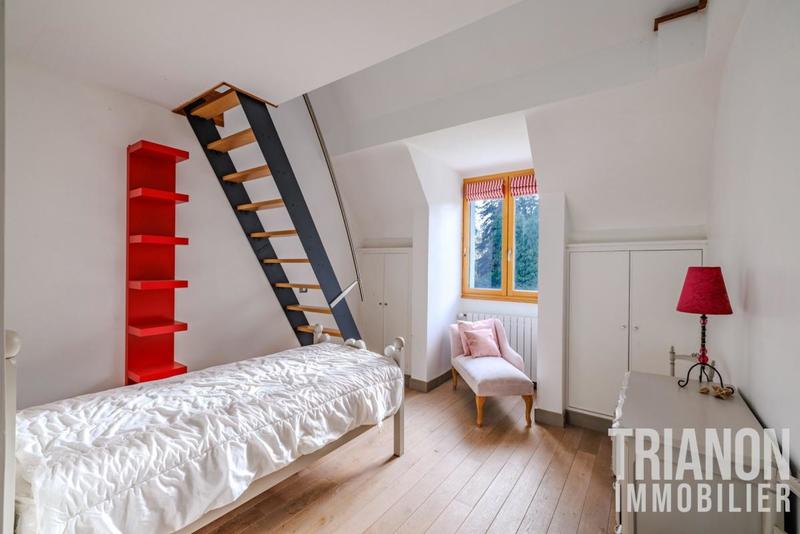 Maison - 326 m² - 7 pièces