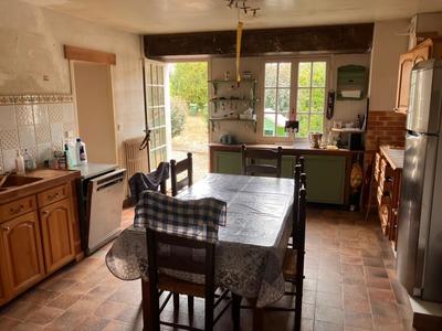 Maison - 241 m² - 8 pièces