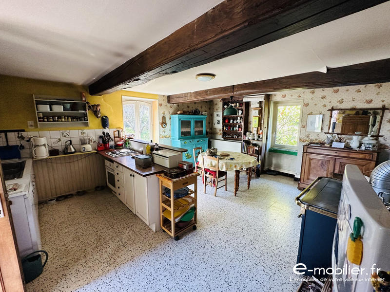 Maison ancienne - 172 m² - 6 pièces