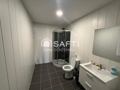 Local commercial - 135 m² - 7 pièces