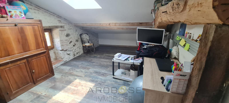 Maison en pierre - 185 m² - 6 pièces