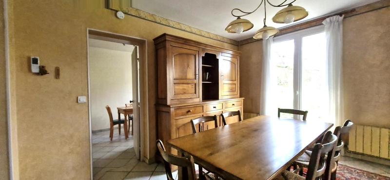 Maison - 188 m² - 8 pièces