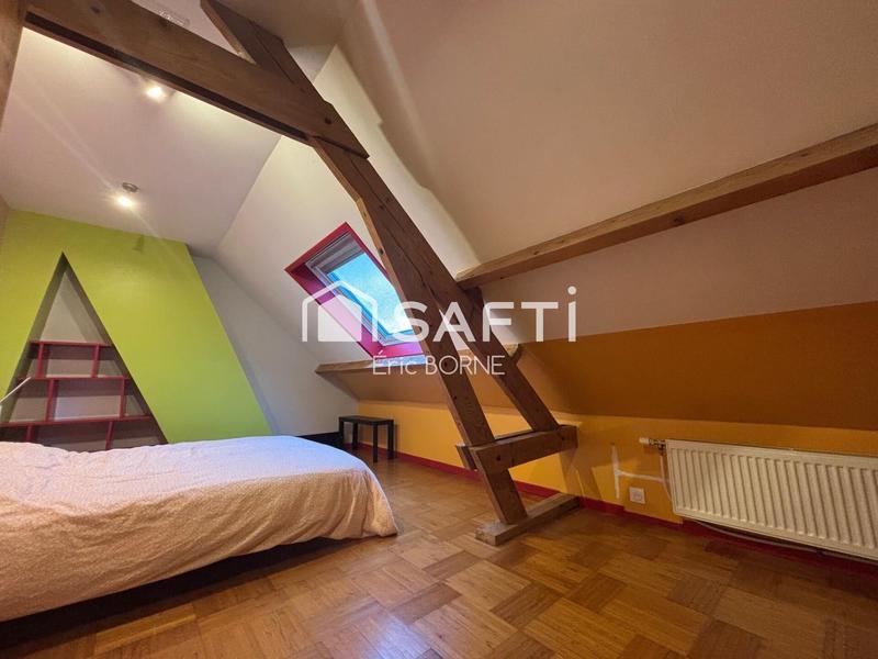 Maison - 200 m² - 8 pièces