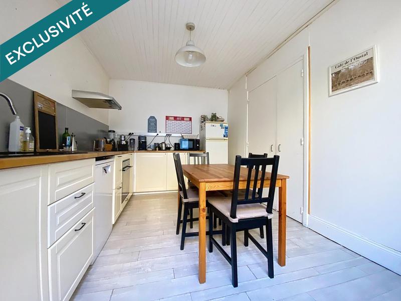 Maison - 200 m² - 8 pièces