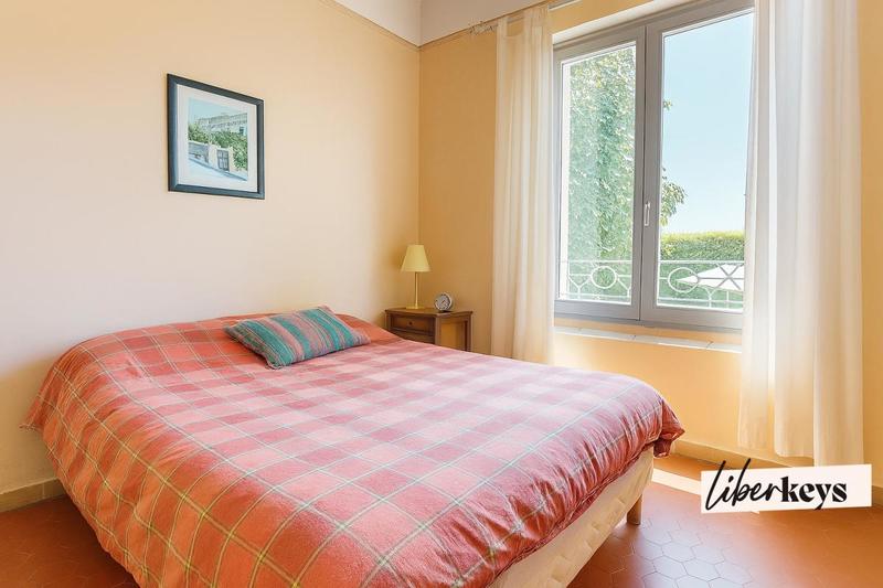 Maison de maîtres - 600 m² - 6 pièces