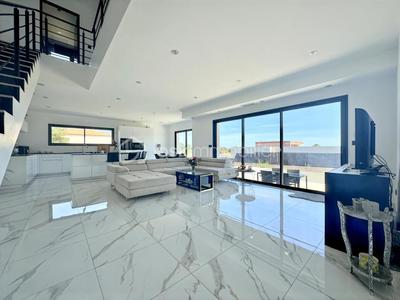 Maison - 190 m² - 6 pièces