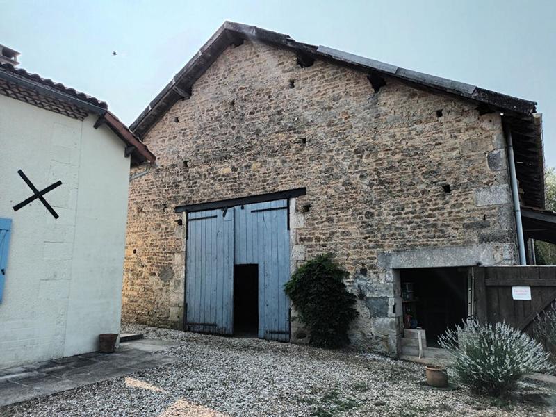Maison en pierre - 133 m² - 4 pièces