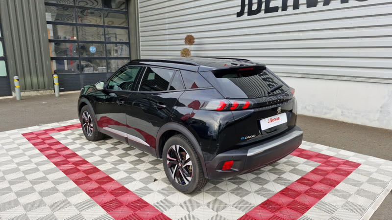 Peugeot 2008 Electrique 136 Ch Allure