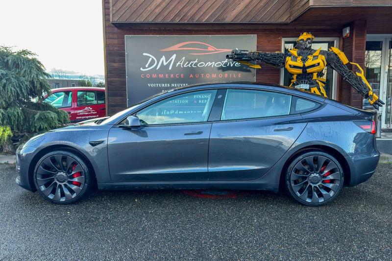 Tesla Model 3 Performance