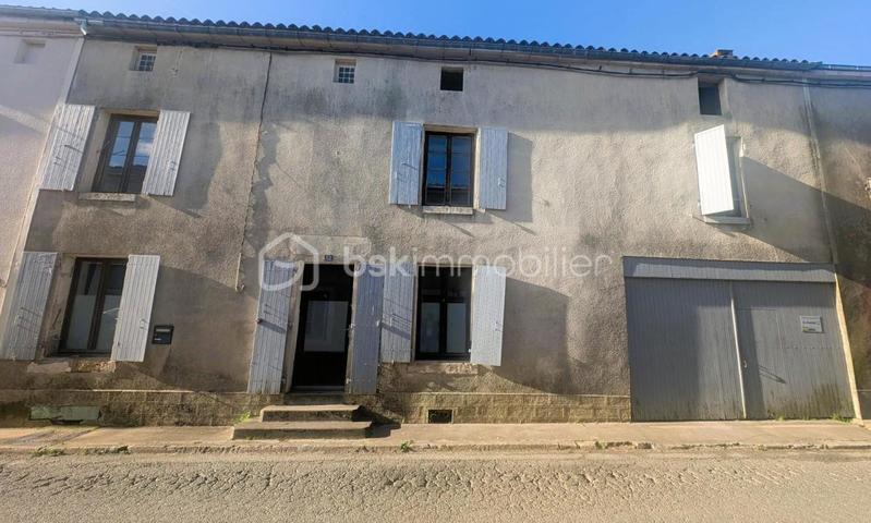 Maison de village - 176 m² - 10 pièces