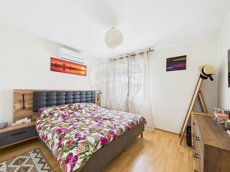 Maison - 93 m² - 6 pièces