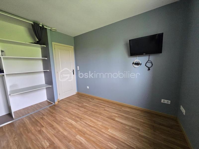 Pavillon - 230 m² - 7 pièces