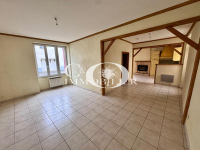 Maison - 90 m² - 4 pièces