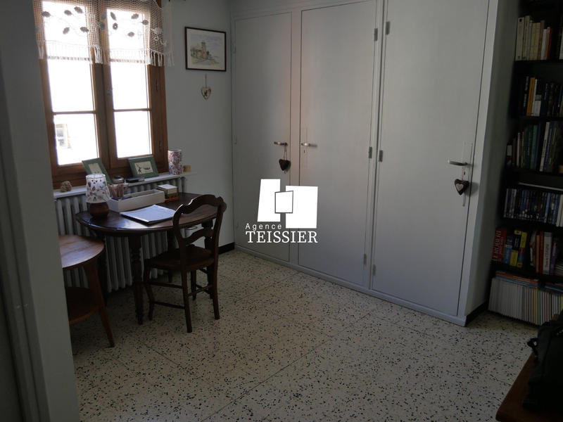 Mas - 223 m² - 8 pièces