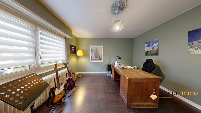 Maison - 200 m² - 6 pièces